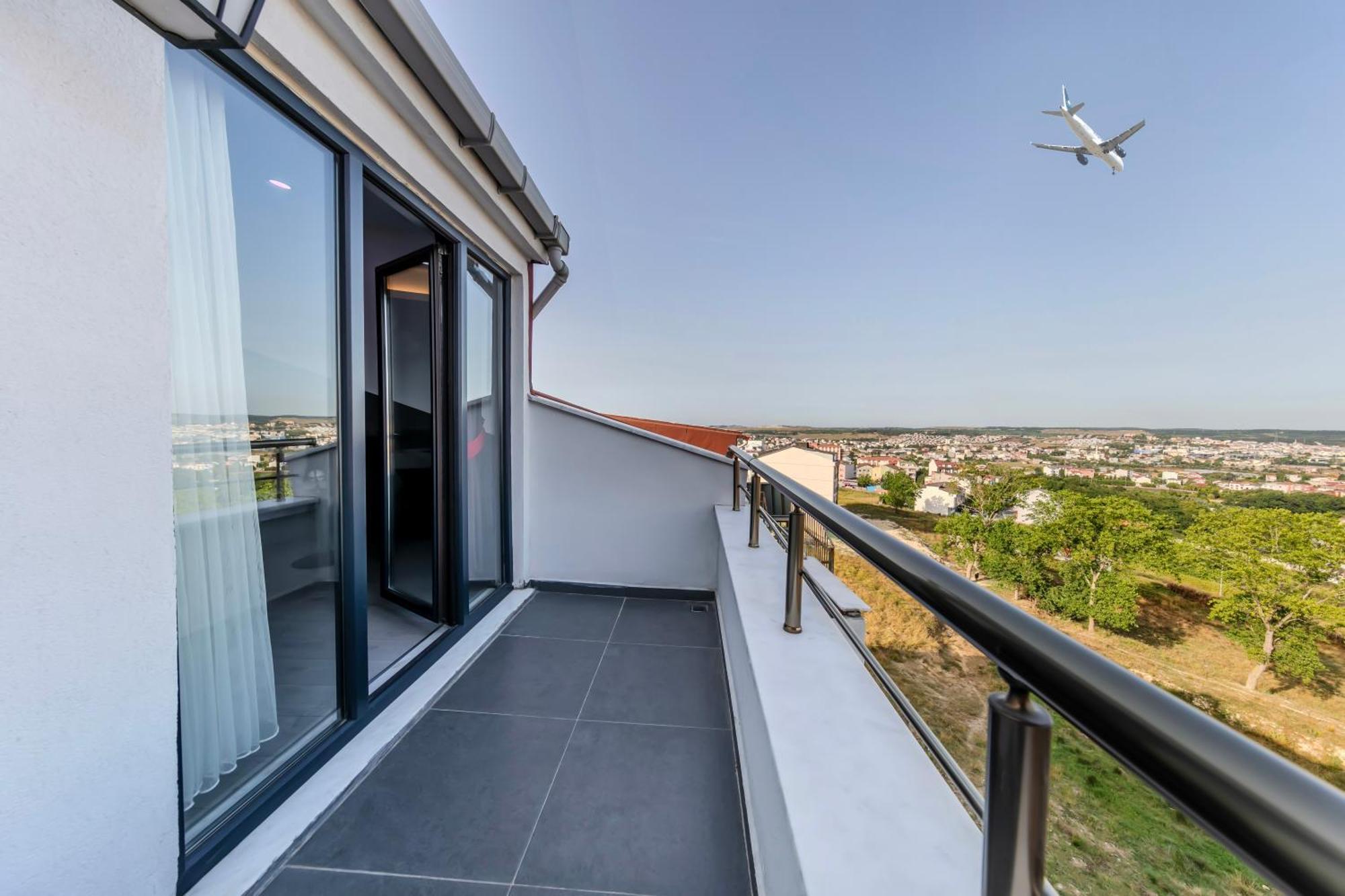 Intercity Hotel Istanbul Airport Arnavutkoy エクステリア 写真