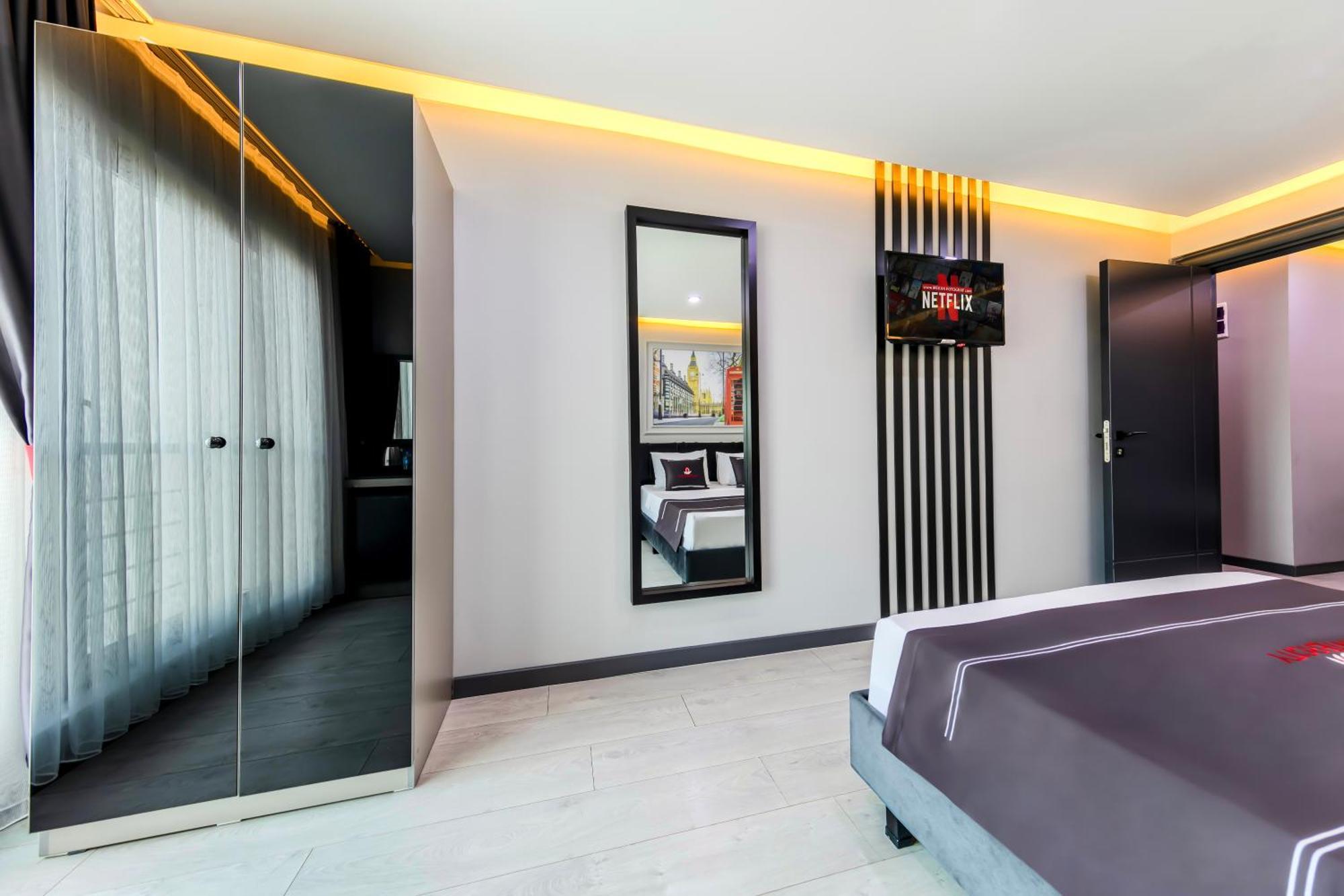 Intercity Hotel Istanbul Airport Arnavutkoy エクステリア 写真