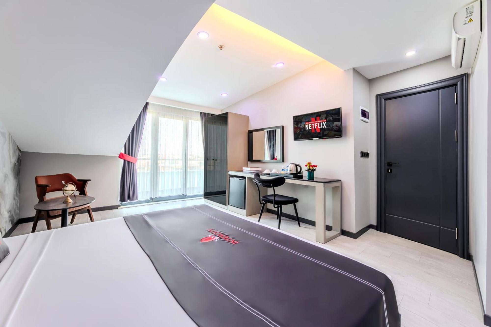 Intercity Hotel Istanbul Airport Arnavutkoy エクステリア 写真