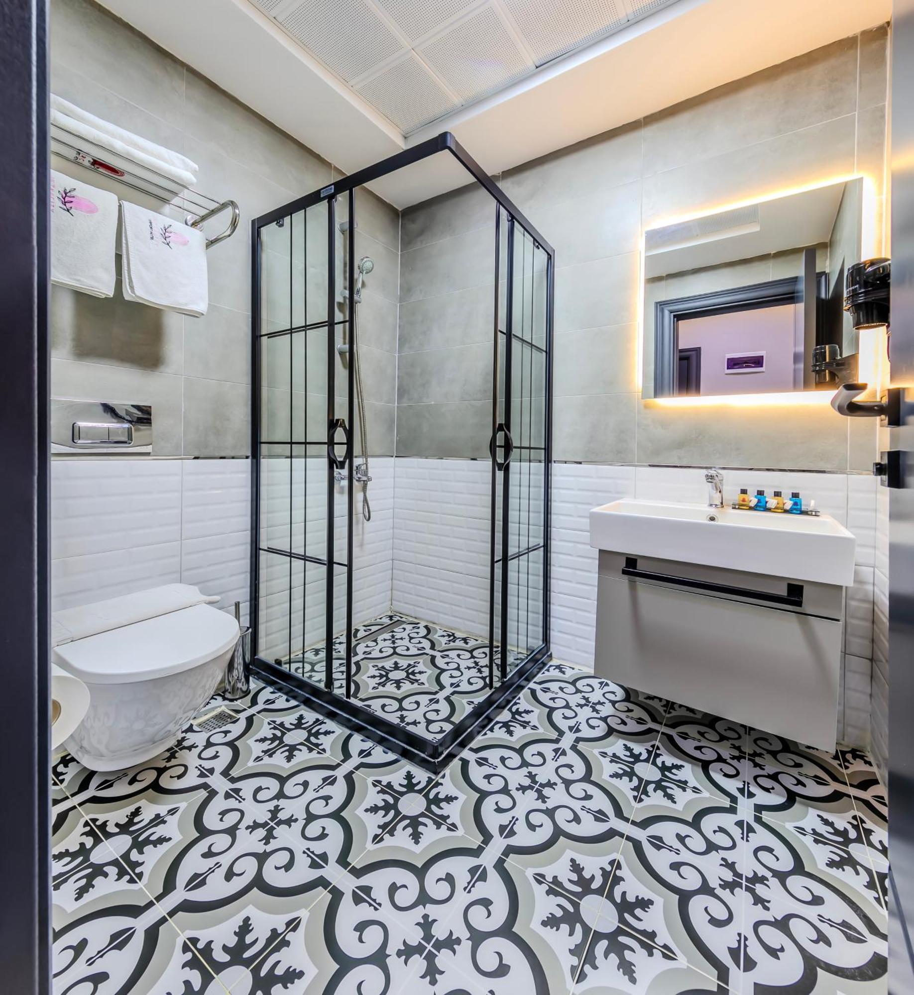 Intercity Hotel Istanbul Airport Arnavutkoy エクステリア 写真