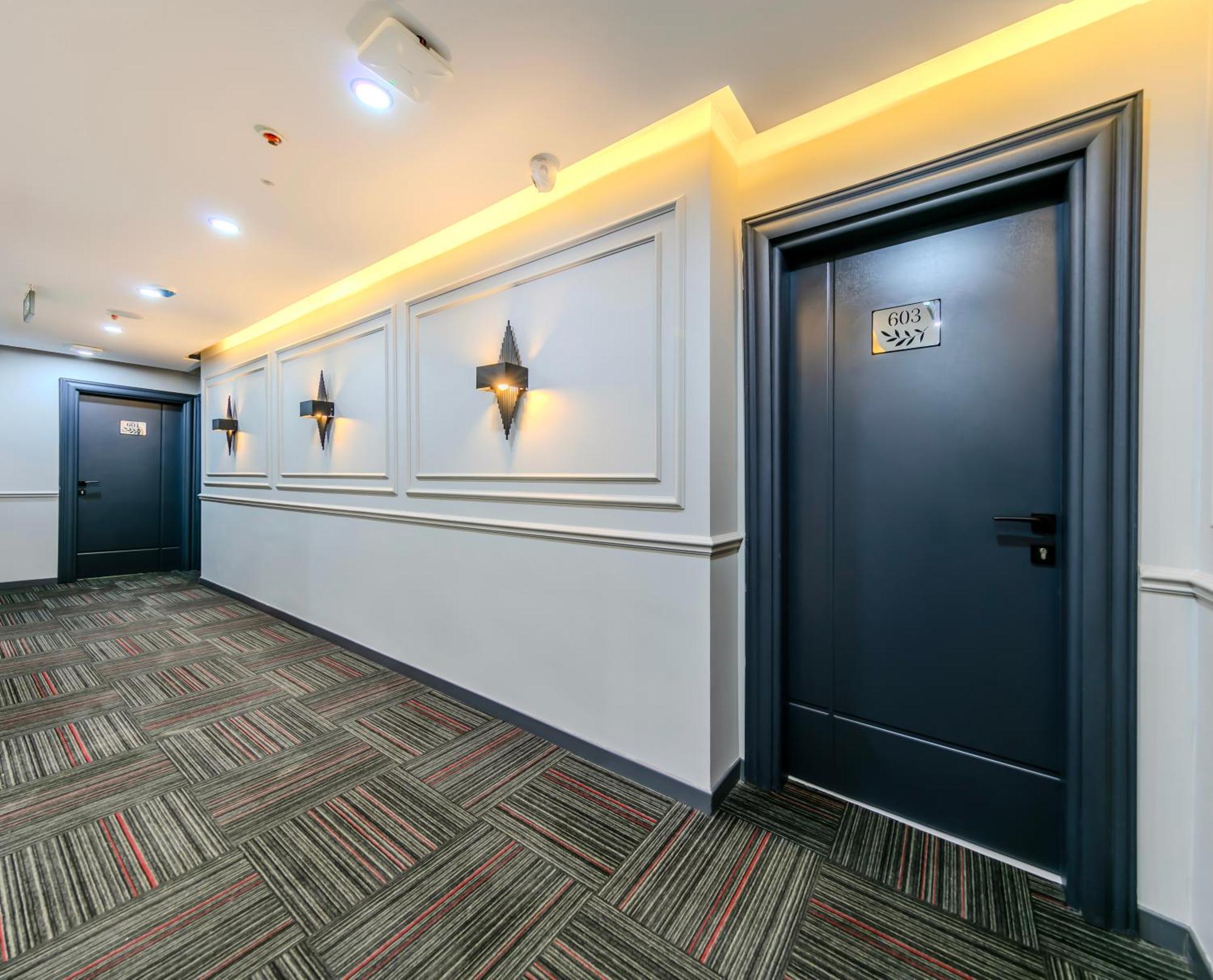 Intercity Hotel Istanbul Airport Arnavutkoy エクステリア 写真