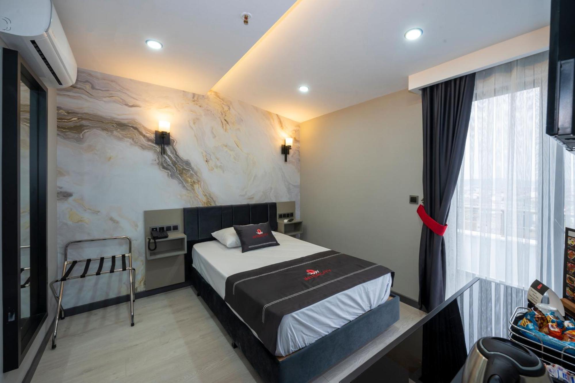 Intercity Hotel Istanbul Airport Arnavutkoy エクステリア 写真