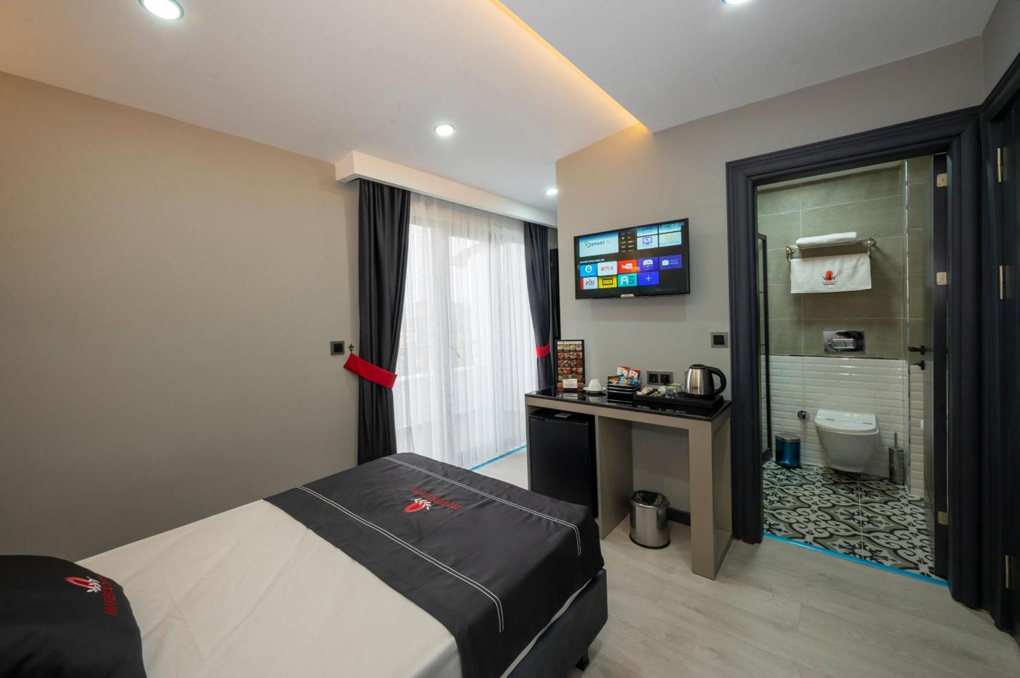 Intercity Hotel Istanbul Airport Arnavutkoy エクステリア 写真